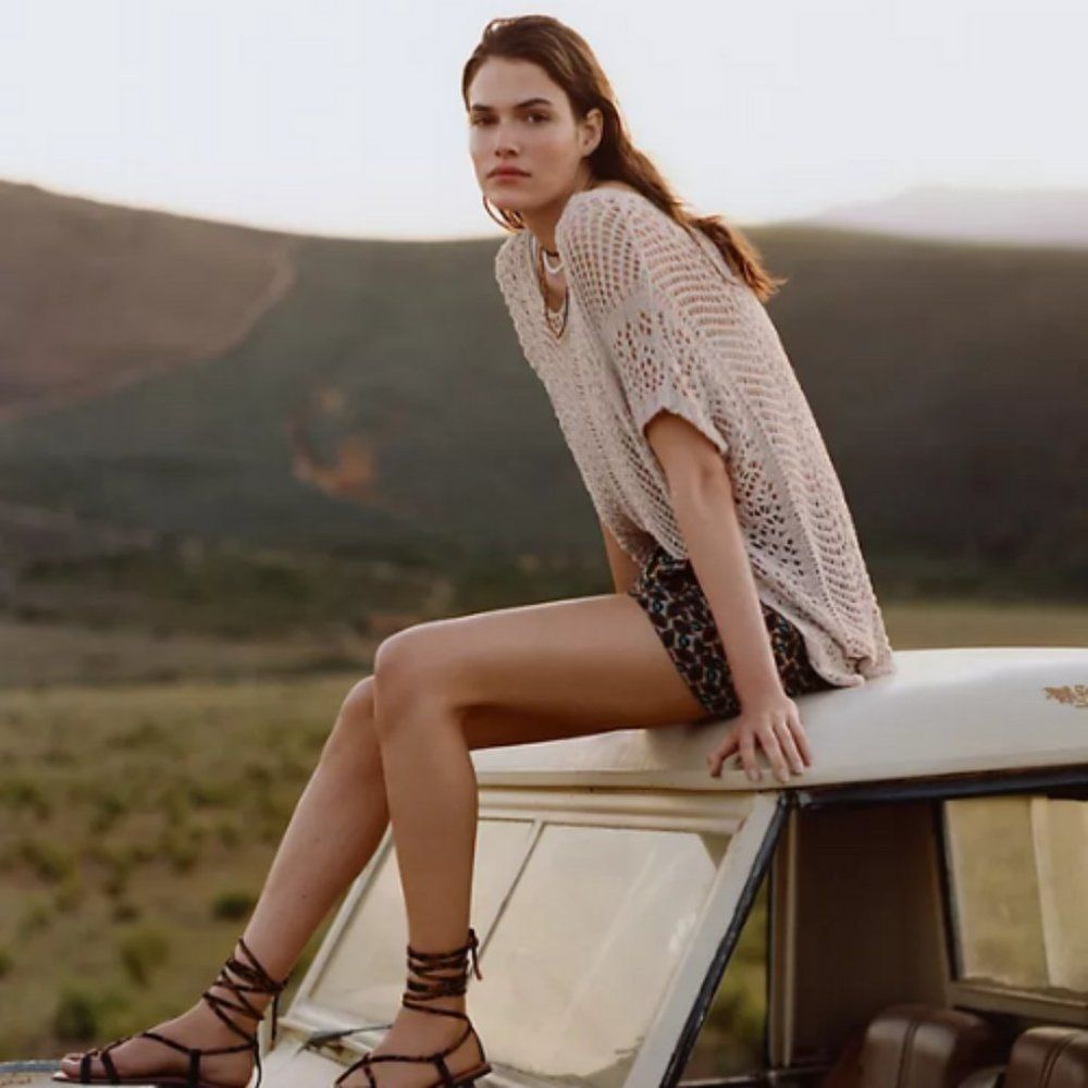 Nwt Anthropologie Caelan Crochet Tee | S